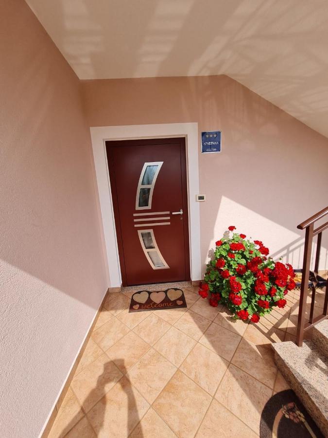 Apartment Ornela Umag Exterior foto